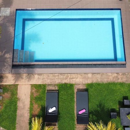Grand Royal Villa נגומבו מראה חיצוני תמונה