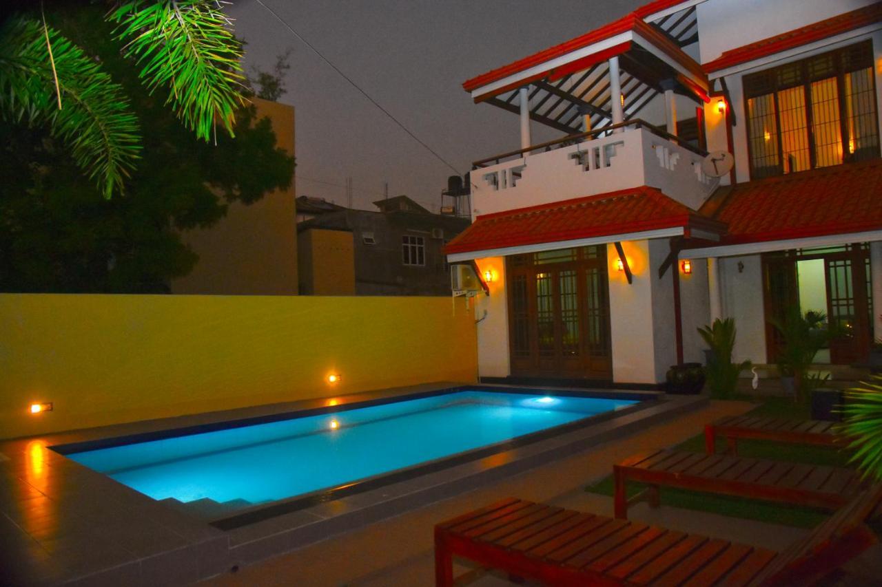 Grand Royal Villa נגומבו מראה חיצוני תמונה