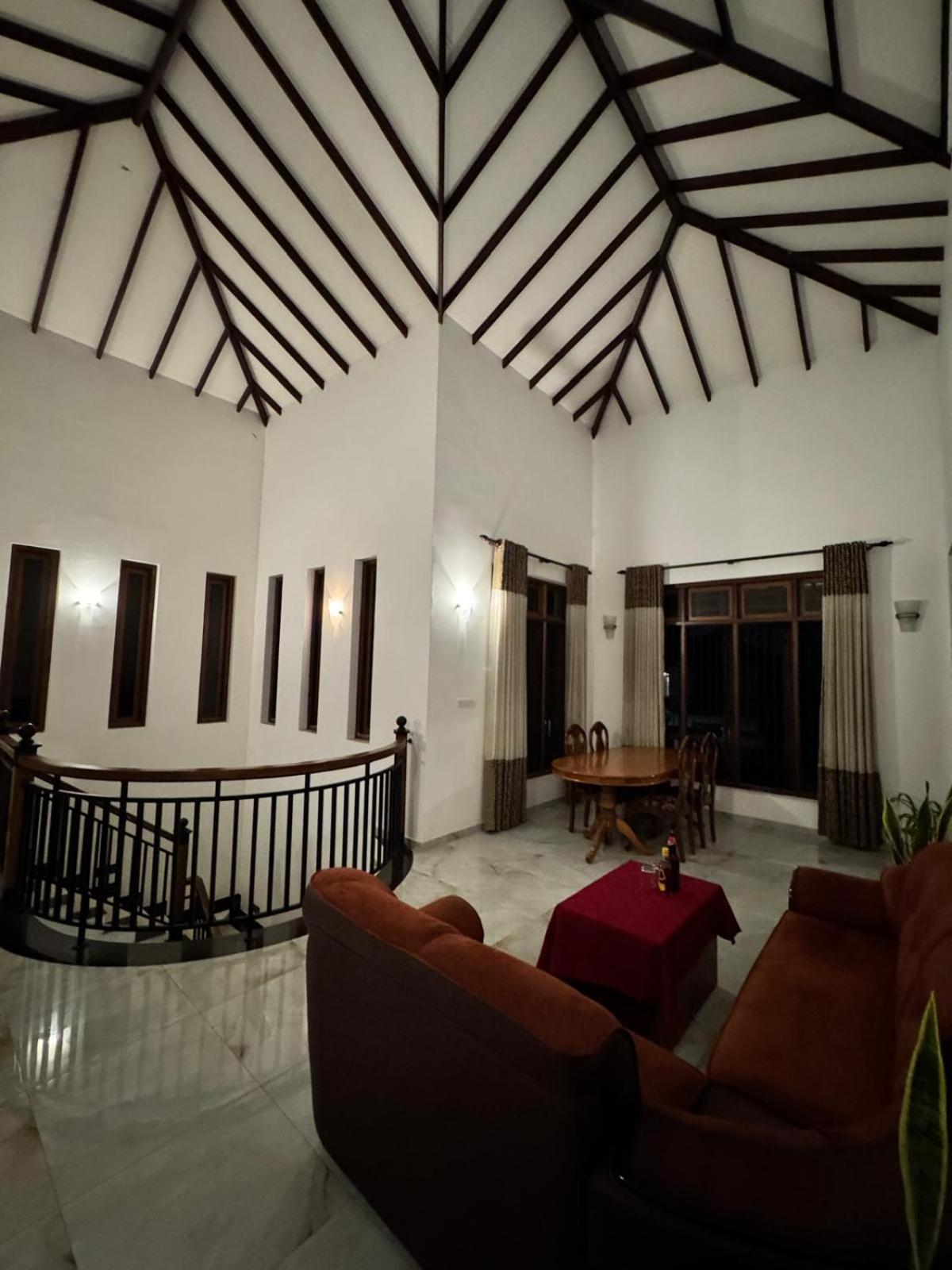 Grand Royal Villa נגומבו מראה חיצוני תמונה