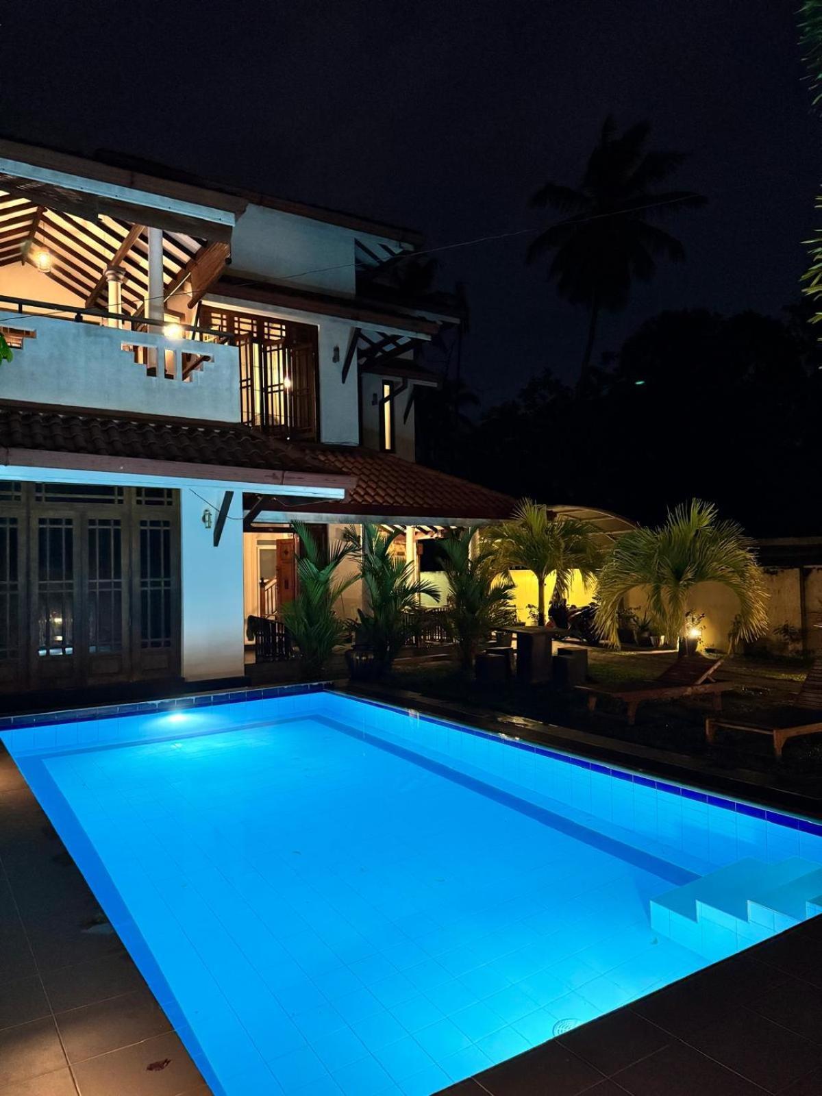 Grand Royal Villa נגומבו מראה חיצוני תמונה